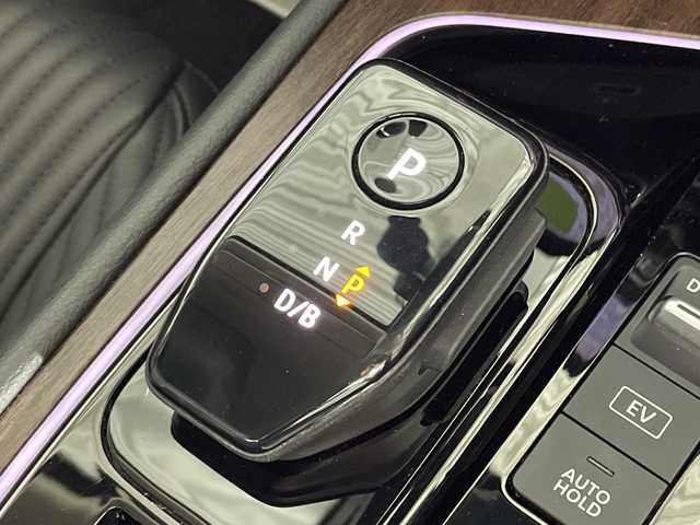 日産 オーラ G レザーエディション 神奈川県 2021(令3)年 1.8万km ダークメタルグレー 純正9型ナビ/・BT/フルセグTV/CD/DVD/アラウンドビューモニター/インテリジェントルームミラー/純正連動ドライブレコーダー/ビルトインETC/オートハイビーム/レザーシート/VDC/BSM/革巻きステアリング/ステアリングスイッチ/インテリジェントキー/プッシュスタートボタン/電動サイドブレーキ/オートブレーキホールド/アダプティブLEDヘッドライト/Autoライト/D-MODE/前後ソナー/電動格納ミラー/ウィンカーミラー/純正フロアマット/純正ドアバイザー