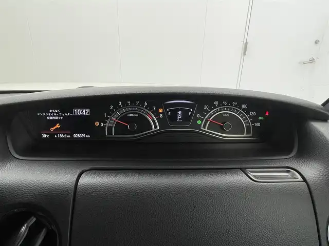 ホンダ Ｎ ＢＯＸ カスタム L ターボ 茨城県 2022(令4)年 2.9万km プラチナホワイトパール 社外ナビ/バックカメラ/フルセグ/社外後席モニター/衝突被害軽減ブレーキ/車線逸脱抑制装置/レーダークルーズコントロール/オートマチックハイビーム/ソナー/両側電動スライドドア/ETC/ドラレコ/シートヒーター/純正15インチAW/LEDヘッドライト/スマートキー