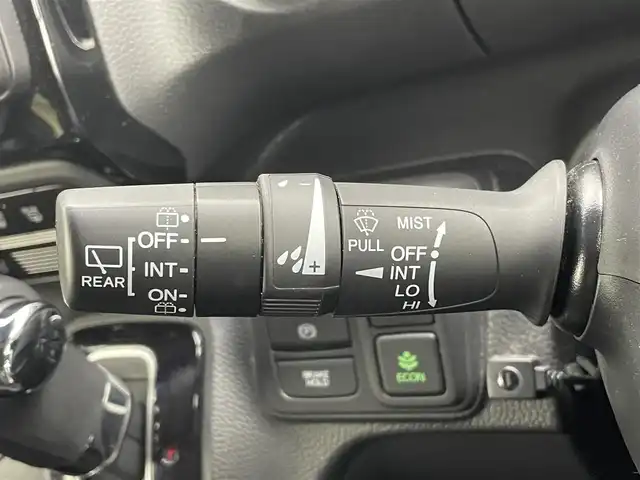 ホンダ Ｎ ＢＯＸ カスタム L ターボ 茨城県 2022(令4)年 2.9万km プラチナホワイトパール 社外ナビ/バックカメラ/フルセグ/社外後席モニター/衝突被害軽減ブレーキ/車線逸脱抑制装置/レーダークルーズコントロール/オートマチックハイビーム/ソナー/両側電動スライドドア/ETC/ドラレコ/シートヒーター/純正15インチAW/LEDヘッドライト/スマートキー