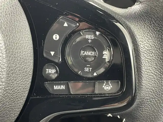 ホンダ Ｎ ＢＯＸ カスタム L ターボ 茨城県 2022(令4)年 2.9万km プラチナホワイトパール 社外ナビ/バックカメラ/フルセグ/社外後席モニター/衝突被害軽減ブレーキ/車線逸脱抑制装置/レーダークルーズコントロール/オートマチックハイビーム/ソナー/両側電動スライドドア/ETC/ドラレコ/シートヒーター/純正15インチAW/LEDヘッドライト/スマートキー