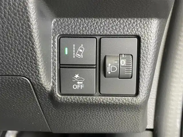 ホンダ Ｎ ＢＯＸ カスタム L ターボ 茨城県 2022(令4)年 2.9万km プラチナホワイトパール 社外ナビ/バックカメラ/フルセグ/社外後席モニター/衝突被害軽減ブレーキ/車線逸脱抑制装置/レーダークルーズコントロール/オートマチックハイビーム/ソナー/両側電動スライドドア/ETC/ドラレコ/シートヒーター/純正15インチAW/LEDヘッドライト/スマートキー