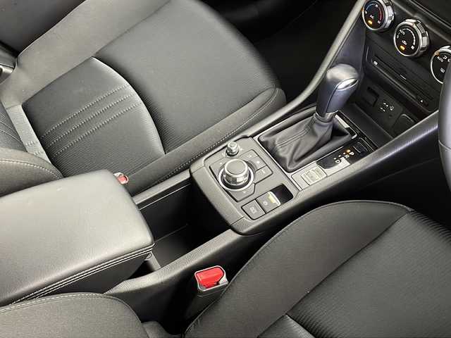 マツダ ＣＸ－３ 15S ツーリング 愛知県 2020(令2)年 3.2万km エターナルブルーマイカ /禁煙車//純正ナビ//フルセグTV//CD・DVDプレーヤー//ETC//バックカメラ//360°ビューモニター//i-ACTIVESENSE//アドバンストSCBS//SCBS R//AT誤発進抑制(前後方)//レーンディパーチャーウォーニング//ブラインドスポットモニタリング//リヤクロストラフィックアラート//前後パーキングセンサー//LEDヘッドライト//オートライト//ハイビームコントロール//純正16インチアルミホイール//純正フロアマット//電子パーキングブレーキ//ブレーキホールド//革巻きステアリング//ステアリングスイッチ//プッシュスタート//電動格納ミラーウィンカー//新車保証書・取扱説明書