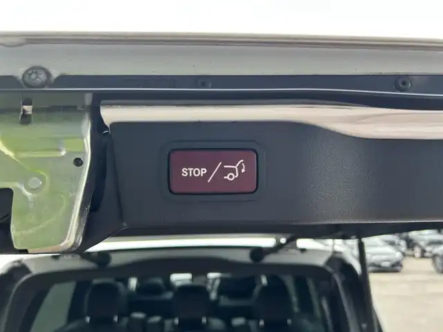 メルセデス・ベンツ Ｖ２２０ d AVG ロング AMGライン 滋賀県 2020(令2)年 4.5万km ロッククリスタルホワイト エクスクルーシブＰＫＧ　/レーダーセーフティＰＫＧ/サンルーフ　/黒革　/・メモリ付きパワーシート　/・シートヒーター　/・ベンチレーション　/後席ツインモニター　/純正ナビ（CD/DVD/DTV/BT）/Ｂｒｕｍｅｓｔｅｒサウンド　/３６０°カメラ/コーナーセンサー/両側パワースライドドア/パワーバックドア/ETC2.0/純正LEDヘッドライト/純正19インチAW