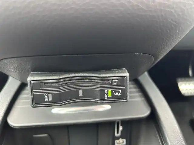 メルセデス・ベンツ Ｖ２２０ d AVG ロング AMGライン 滋賀県 2020(令2)年 4.5万km ロッククリスタルホワイト エクスクルーシブＰＫＧ　/レーダーセーフティＰＫＧ/サンルーフ　/黒革　/・メモリ付きパワーシート　/・シートヒーター　/・ベンチレーション　/後席ツインモニター　/純正ナビ（CD/DVD/DTV/BT）/Ｂｒｕｍｅｓｔｅｒサウンド　/３６０°カメラ/コーナーセンサー/両側パワースライドドア/パワーバックドア/ETC2.0/純正LEDヘッドライト/純正19インチAW