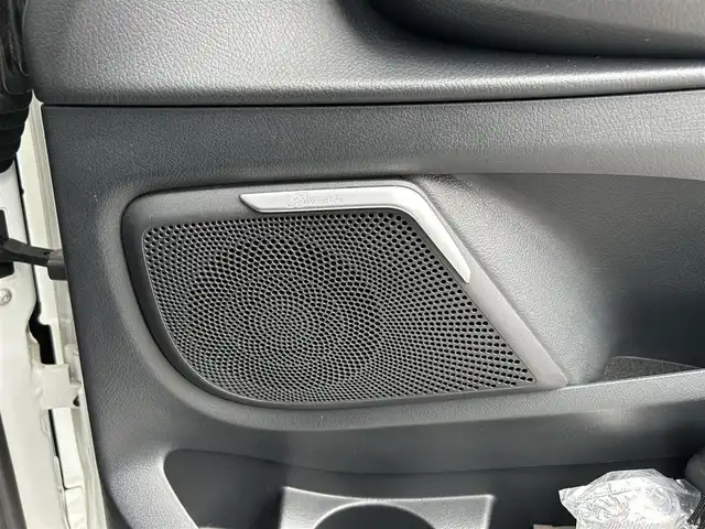 メルセデス・ベンツ Ｖ２２０ d AVG ロング AMGライン 滋賀県 2020(令2)年 4.5万km ロッククリスタルホワイト エクスクルーシブＰＫＧ　/レーダーセーフティＰＫＧ/サンルーフ　/黒革　/・メモリ付きパワーシート　/・シートヒーター　/・ベンチレーション　/後席ツインモニター　/純正ナビ（CD/DVD/DTV/BT）/Ｂｒｕｍｅｓｔｅｒサウンド　/３６０°カメラ/コーナーセンサー/両側パワースライドドア/パワーバックドア/ETC2.0/純正LEDヘッドライト/純正19インチAW