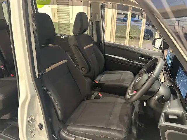 日産 セレナ e－パワー ハイウェイスター V 埼玉県 2023(令5)年 1.6万km プリズムホワイト プロパイロット/純正ナビ/　　BT/USB/フルセグTV/純正フリップダウンモニター/アラウンドビューモニター/両側パワースライドドア/レーダークルーズコントロール/LEDオートライト/純正16インチAW/デジタルインナーミラー/ステアリングスイッチ/プッシュスタート/ETC/禁煙車