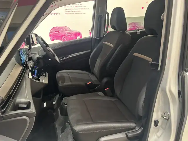 日産 セレナ e－パワー ハイウェイスター V 埼玉県 2023(令5)年 1.6万km プリズムホワイト プロパイロット/純正ナビ/　　BT/USB/フルセグTV/純正フリップダウンモニター/アラウンドビューモニター/両側パワースライドドア/レーダークルーズコントロール/LEDオートライト/純正16インチAW/デジタルインナーミラー/ステアリングスイッチ/プッシュスタート/ETC/禁煙車