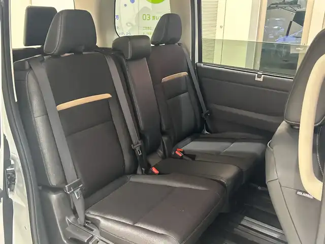 日産 セレナ e－パワー ハイウェイスター V 埼玉県 2023(令5)年 1.6万km プリズムホワイト プロパイロット/純正ナビ/　　BT/USB/フルセグTV/純正フリップダウンモニター/アラウンドビューモニター/両側パワースライドドア/レーダークルーズコントロール/LEDオートライト/純正16インチAW/デジタルインナーミラー/ステアリングスイッチ/プッシュスタート/ETC/禁煙車