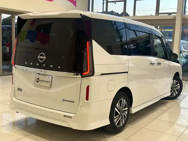 日産 セレナ e－パワー ハイウェイスター V 埼玉県 2023(令5)年 1.6万km プリズムホワイト プロパイロット/純正ナビ/　　BT/USB/フルセグTV/純正フリップダウンモニター/アラウンドビューモニター/両側パワースライドドア/レーダークルーズコントロール/LEDオートライト/純正16インチAW/デジタルインナーミラー/ステアリングスイッチ/プッシュスタート/ETC/禁煙車
