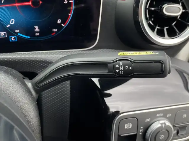 メルセデス・ベンツ Ａ２００ｄ 福岡県 2020(令2)年 3.9万km ポーラホワイト ・アダプティブクルーズコントロール/・純正ナビ/USB/BT/・バックカメラ/・ハーフレザーシート/シートヒーター/・純正ドライブレコーダー/・フルセグ/・ETC/・純正18AW/・スペアキー/・自動駐車システム