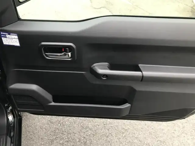 スズキ ジムニー XC 和歌山県 2018(平30)年 3.9万km ブルーイッシュブラックパール3  純正オプションナビ（AVIC-RLS901)/ BT/CD/TV/DVD/AM/FM/ スズキセーフティーサポート/・デュアルセンサーブレーキサポート/・誤発進抑制機能/・ハイビームアシスト/ バックカメラ/ クルーズコントロール/ スマートキー/スペアキーX1/ 純正ETC/ 前席シートヒーター/ 純正フロアマット/ 純正LEDヘッドライト/ 純正フォグランプ/ 背面タイヤ/ 取扱説明書/ 保証書