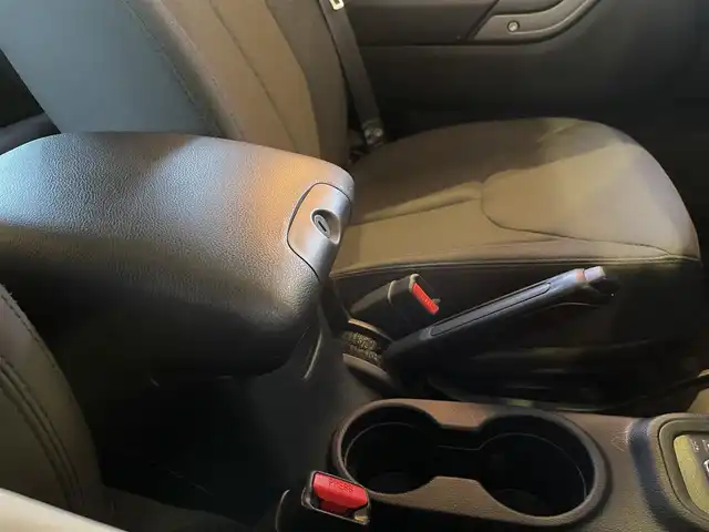 クライスラー・ジープ ジープ ラングラー アンリミテッド サハラ 愛知県 2018(平30)年 5万km ブラック アルパイン9インチナビ/フルセグTV/バックカメラ/CD/DVD再生/Bluetooth/クルーズコントロール/MTモード付AT/ダウンヒルアシストコントロール/ヒーテッドドアミラー/ステアリングスイッチ/純正18インチアルミ