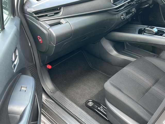 日産 ノート X FOUR 秋田県 2023(令5)年 6.8万km ダークメタルグレー 社外メモリナビ/社外BT/ドライブレコーダー/前後コーナーセンサー/４WD/スペアキー/取説、保証書