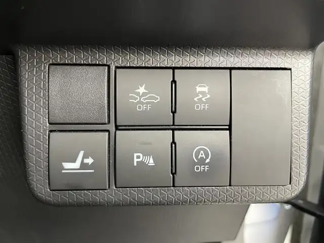 ダイハツ タント カスタム X セレクション 富山県 2020(令2)年 3万km シャイニングホワイトパール ディーラナビ（NMZK-W70D）/（AM/FM/TV/BT/CD/DVD)/フルセグテレビ/USB入力端子/バックカメラ/両側パワースライドドア/前席シートヒーター/ハーフレザーシート/衝突軽減システム/レーンキープアシスト/プッシュスタート/アイドリングストップ/コーナーセンサー/ETC/サンシェード/純正フロアマット/純正LEDヘッドライト/カーテンエアバック/ウィンカーミラー/ドアバイザー