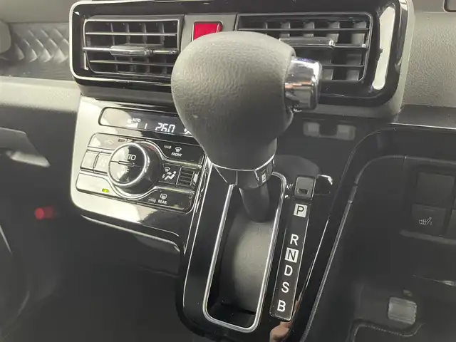 ダイハツ タント カスタム X セレクション 富山県 2020(令2)年 3万km シャイニングホワイトパール ディーラナビ（NMZK-W70D）/（AM/FM/TV/BT/CD/DVD)/フルセグテレビ/USB入力端子/バックカメラ/両側パワースライドドア/前席シートヒーター/ハーフレザーシート/衝突軽減システム/レーンキープアシスト/プッシュスタート/アイドリングストップ/コーナーセンサー/ETC/サンシェード/純正フロアマット/純正LEDヘッドライト/カーテンエアバック/ウィンカーミラー/ドアバイザー