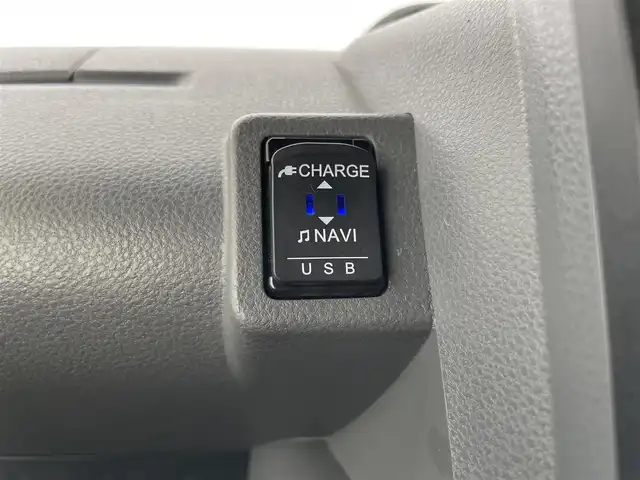 ダイハツ タント カスタム X セレクション 富山県 2020(令2)年 3万km シャイニングホワイトパール ディーラナビ（NMZK-W70D）/（AM/FM/TV/BT/CD/DVD)/フルセグテレビ/USB入力端子/バックカメラ/両側パワースライドドア/前席シートヒーター/ハーフレザーシート/衝突軽減システム/レーンキープアシスト/プッシュスタート/アイドリングストップ/コーナーセンサー/ETC/サンシェード/純正フロアマット/純正LEDヘッドライト/カーテンエアバック/ウィンカーミラー/ドアバイザー