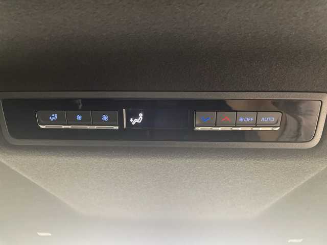 トヨタ ノア S－Z 群馬県 2025(令7)年 1.3万km アティチュードブラックマイカ 純正１０．５型ナビ　全周囲カメラ　ＣＤ／ＤＶＤデッキ　フルセグＴＶ　ＢＳＭ　ＥＴＣ２．０　ハーフレザーシート　シートヒーター　両側電動スライドドア　衝突被害軽減ブレーキ　レーンアシスト　禁煙車