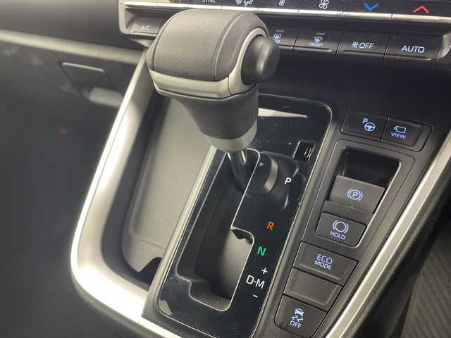 トヨタ ノア S－Z 群馬県 2025(令7)年 1.3万km アティチュードブラックマイカ 純正１０．５型ナビ　全周囲カメラ　ＣＤ／ＤＶＤデッキ　フルセグＴＶ　ＢＳＭ　ＥＴＣ２．０　ハーフレザーシート　シートヒーター　両側電動スライドドア　衝突被害軽減ブレーキ　レーンアシスト　禁煙車