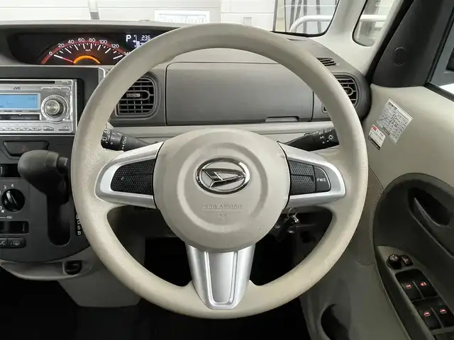 ダイハツ タント L 青森県 2018(平30)年 9.6万km ホワイト ワンオーナー/４ＷＤ/社外デッキ/　AM/FM/CD/MD/AUX/アイドリングストップ/横滑り防止装置/両側イージークローザードア/ドアバイザー/純正フロアマット/シートヒーター（運転席側）/社外ＬＥＤヘッドライトバルブ/社外１４インチアルミホイール装着/取扱説明書