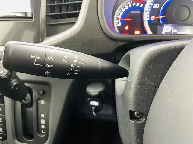 スズキ ワゴンＲ スティングレー X 福島県 2013(平25)年 3.5万km ブルーイッシュブラックパール3 安全装備/・衝突軽減ブレーキ/・車両走行安定補助システム/・誤発進抑制機能/・エマージェンシーストップシグナル/社外ＳＤナビ（AVN-133M）/・ワンセグＴＶ/・バックカメラ/・ＣＤ　/・AM/FM/前方ドライブレコーダー/冬タイヤ社外ホイール積込（同サイズ）/純正ホイール/フロアマット/サイドバイザー/ベンチシート/オートライト/フォグランプ/アイドリングストップ/スマートキー/プッシュスタート