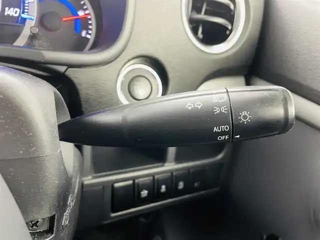 スズキ ワゴンＲ スティングレー X 福島県 2013(平25)年 3.5万km ブルーイッシュブラックパール3 安全装備/・衝突軽減ブレーキ/・車両走行安定補助システム/・誤発進抑制機能/・エマージェンシーストップシグナル/社外ＳＤナビ（AVN-133M）/・ワンセグＴＶ/・バックカメラ/・ＣＤ　/・AM/FM/前方ドライブレコーダー/冬タイヤ社外ホイール積込（同サイズ）/純正ホイール/フロアマット/サイドバイザー/ベンチシート/オートライト/フォグランプ/アイドリングストップ/スマートキー/プッシュスタート