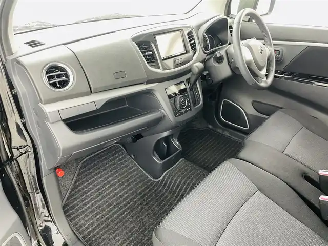 スズキ ワゴンＲ スティングレー X 福島県 2013(平25)年 3.5万km ブルーイッシュブラックパール3 安全装備/・衝突軽減ブレーキ/・車両走行安定補助システム/・誤発進抑制機能/・エマージェンシーストップシグナル/社外ＳＤナビ（AVN-133M）/・ワンセグＴＶ/・バックカメラ/・ＣＤ　/・AM/FM/前方ドライブレコーダー/冬タイヤ社外ホイール積込（同サイズ）/純正ホイール/フロアマット/サイドバイザー/ベンチシート/オートライト/フォグランプ/アイドリングストップ/スマートキー/プッシュスタート