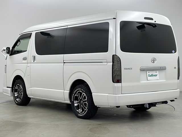 トヨタ ハイエース GL 道央・札幌 2015(平27)年 7.1万km ホワイトパールクリスタルシャイン ・4WD/・ワンオーナー/・社外ナビ/CD/DVD/SD/BT/フルセグ/・バックカメラ/・片側パワースライドドア/・社外フリップダウンモニター/・後席ベットキット/・ステアリングスイッチ/・社外ステアリングスイッチ/・社外エアロ/・社外フロアマット/・社外シートカバー/・100V/100W/・LEDヘッドライト/・LEDフォグランプ/・スマートキー/・スペアキー/・社外AWマッドタイヤ