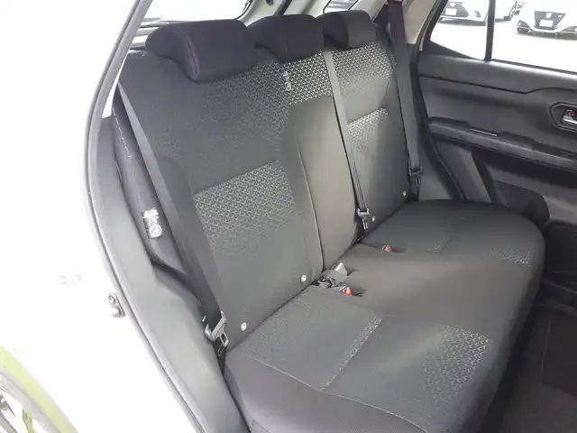 トヨタ ライズ Z 千葉県 2021(令3)年 3.9万km ナチュラルベージュマイカM スマートアシストIII/レーダークルーズコントロール/エコアイドル/スマートペダル/前席シートヒーター/ディスプレイオーディオ/純正地デジTV/【Apple CarPlay　Android Auto対応】/【Bluetooth接続】/バックカメラ/革巻きステアリング/ステアリングスイッチ/ETC/LEDヘッドライト/フォグライト/ウインカーミラー/コーナーセンサー/純正17インチアルミホイル/サイド/カーテンエアバッグ/キーフリーシステム