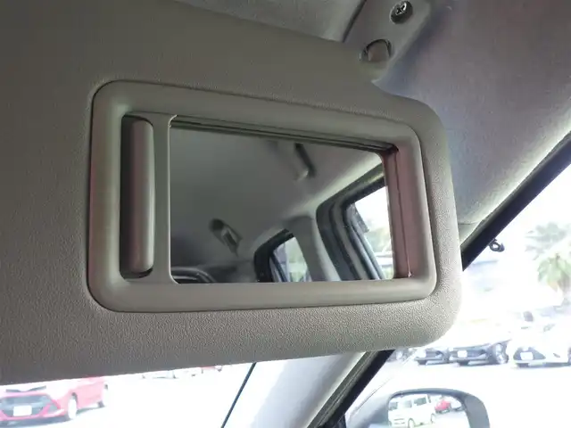 トヨタ ライズ Z 千葉県 2021(令3)年 3.9万km ナチュラルベージュマイカM スマートアシストIII/レーダークルーズコントロール/エコアイドル/スマートペダル/前席シートヒーター/ディスプレイオーディオ/純正地デジTV/【Apple CarPlay　Android Auto対応】/【Bluetooth接続】/バックカメラ/革巻きステアリング/ステアリングスイッチ/ETC/LEDヘッドライト/フォグライト/ウインカーミラー/コーナーセンサー/純正17インチアルミホイル/サイド/カーテンエアバッグ/キーフリーシステム