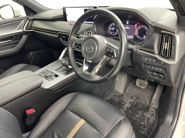 マツダ ＣＸ－６０ 道央・札幌 2023(令5)年 5.4万km ロジウムホワイトプレミアムメタリック ・4WD/・寒冷地仕様/・純正ナビ（TV＆BT＆USB＆HDMI＆スマホ連携）/・全方位モニター/・フロントカメラ/・サンルーフ/・iACTIVSENSE/・ブラインドスポットモニター/・ヘッドアップディスプレイ/・レーダークルーズコントロール/・パドルシフト/・電動リアゲート/・パワーシート/・シートヒーター/・バックフォグランプ/・ドアミラーヒーター/・ステアリングヒーター/・純正ドライブレコーダー/・オートライト/・LEDライト/・スマートキー/・スペアキー/・