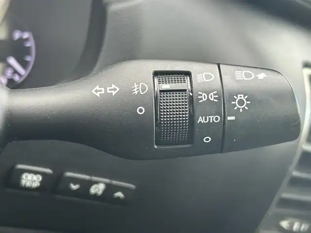 レクサス ＮＸ 300h Fスポーツ 福岡県 2015(平27)年 14.3万km ソニッククォーツ サンルーフ/Ｌｅｘｕｓｓａｆｅｔｙｓｙｓｔｅｍ＋　/アダプティブクルーズコントロール/レーンキープアシスト/三眼LEDヘッドライト/黒革シート　/前席ベンチレーション　/前席シートヒーター/ステアリングヒーター/純正ナビ/フルセグTV/Bluetooth/バックカメラ　/パワーバックドア　/前方ドライブレコーダー/社外レーダー探知機　/ＥＴＣ２．０/取扱説明書/保証書/スペアキー×1