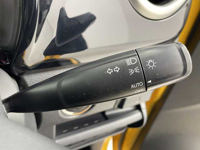 マツダ フレア クロスオーバー XS 福島県 2016(平28)年 2.7万km アクティブイエロー/ブラック2トーン /禁煙車//4WD//社外ナビ//BluetoothAudio//フルセグTV//ETC//シートヒーター//純正フロアマット//純正15インチアルミホイール//レーンキープアシスト//HIDヘッドライト//オートライト//フォグランプ//アイドリングストップ//衝突軽減システム//スマートキー//スペアキー1本あり