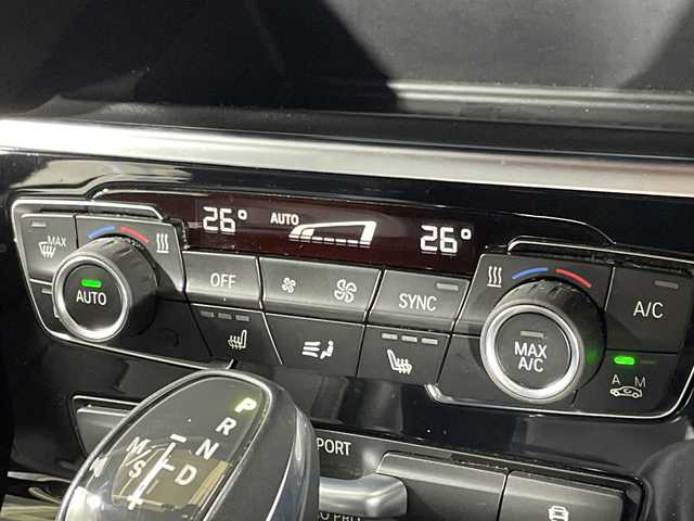 ＢＭＷ ２２５ＸＥ アイパフォーマンス アクティブツアラー Mスポーツ 神奈川県 2017(平29)年 3.9万km サファイアブラックP 4WD/純正8.8型HDDナビ/AM　FM　DVD　CD　MSV　AUX　USB　Bluetooth/バックカメラ/インテリジェントセーフティ/ルームミラー内蔵ETC2.0/黒革シート/前席パワーシート（運転席2メモリ）/前席シートヒーター/革巻ステアリング/ステアリングリモコン/クルーズコントロール/社外ドライブレコーダー（ZD600WF)/eDrive/充電ケーブル/トノカバー/ISOFIX対応/スマートキー×2/保証書/取扱説明書/パワーバックドア/純正17インチアルミ/衝突警告/歩行者警告/車線逸脱警告