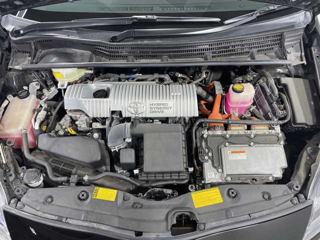 トヨタ プリウス S 神奈川県 2012(平24)年 1.9万km ブラック 純正SDナビ(NSCT-W61)/(DVD/CD/AM/FM)/ドライブレコーダー(前)/バックカメラ/横滑り防止装置/ビルトインETC/アイドリングストップ/オートライト/電動格納ミラー/シートリフター/プッシュスタート/スマートキー/フロアマット/スペアキー/取扱説明書