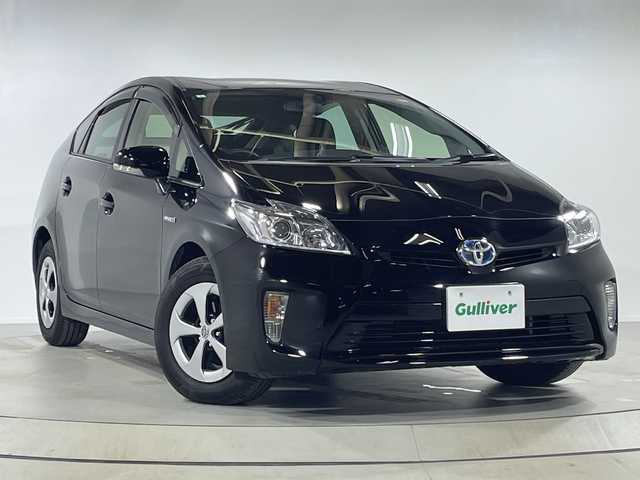 トヨタ プリウス S 神奈川県 2012(平24)年 1.9万km ブラック 純正SDナビ(NSCT-W61)/(DVD/CD/AM/FM)/ドライブレコーダー(前)/バックカメラ/横滑り防止装置/ビルトインETC/アイドリングストップ/オートライト/電動格納ミラー/シートリフター/プッシュスタート/スマートキー/フロアマット/スペアキー/取扱説明書