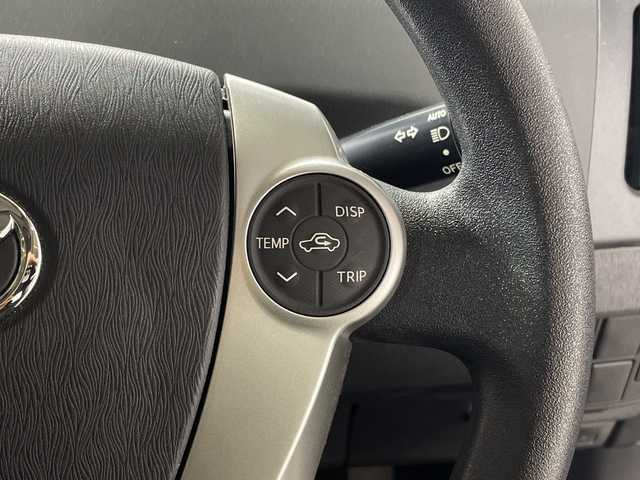 トヨタ プリウス S 神奈川県 2012(平24)年 1.9万km ブラック 純正SDナビ(NSCT-W61)/(DVD/CD/AM/FM)/ドライブレコーダー(前)/バックカメラ/横滑り防止装置/ビルトインETC/アイドリングストップ/オートライト/電動格納ミラー/シートリフター/プッシュスタート/スマートキー/フロアマット/スペアキー/取扱説明書