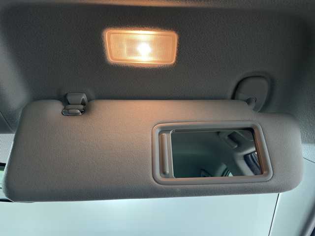 トヨタ プリウス S 神奈川県 2012(平24)年 1.9万km ブラック 純正SDナビ(NSCT-W61)/(DVD/CD/AM/FM)/ドライブレコーダー(前)/バックカメラ/横滑り防止装置/ビルトインETC/アイドリングストップ/オートライト/電動格納ミラー/シートリフター/プッシュスタート/スマートキー/フロアマット/スペアキー/取扱説明書