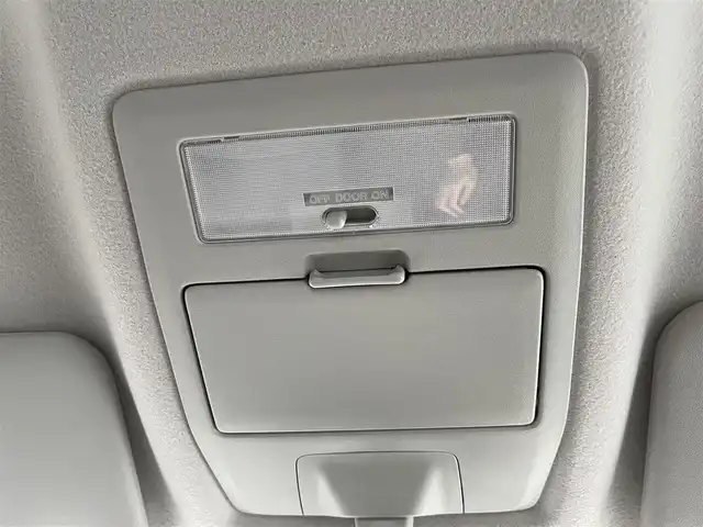 スズキ ソリオ HV MZ 栃木県 2021(令3)年 4万km メロウディープレッドパール スズキセーフティサポート/・デュアルカメラブレーキサポート/・誤発進抑制機能/・後退時ブレーキサポート/・車線逸脱警報機能/・車線逸脱抑制機能/・ふらつき警報機能/・標識認識機能/・ハイビームアシスト/・先行車発進お知らせ機能/・アダプティブクルーズコントロール/片側電動スライドドア/パーキングセンサー/D/N席シートヒーター/アイドリングストップ/オートライト/ヘッドライトレベライザー/スマートキー×２/プッシュスタート/USBポート（充電用）/純正15インチAW/横滑り防止システム/電動格納ミラー