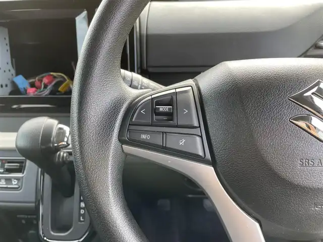 スズキ ソリオ HV MZ 栃木県 2021(令3)年 4万km メロウディープレッドパール スズキセーフティサポート/・デュアルカメラブレーキサポート/・誤発進抑制機能/・後退時ブレーキサポート/・車線逸脱警報機能/・車線逸脱抑制機能/・ふらつき警報機能/・標識認識機能/・ハイビームアシスト/・先行車発進お知らせ機能/・アダプティブクルーズコントロール/片側電動スライドドア/パーキングセンサー/D/N席シートヒーター/アイドリングストップ/オートライト/ヘッドライトレベライザー/スマートキー×２/プッシュスタート/USBポート（充電用）/純正15インチAW/横滑り防止システム/電動格納ミラー