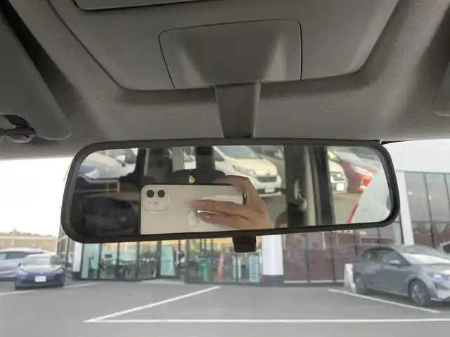 スズキ ソリオ HV MZ 栃木県 2021(令3)年 4万km メロウディープレッドパール スズキセーフティサポート/・デュアルカメラブレーキサポート/・誤発進抑制機能/・後退時ブレーキサポート/・車線逸脱警報機能/・車線逸脱抑制機能/・ふらつき警報機能/・標識認識機能/・ハイビームアシスト/・先行車発進お知らせ機能/・アダプティブクルーズコントロール/片側電動スライドドア/パーキングセンサー/D/N席シートヒーター/アイドリングストップ/オートライト/ヘッドライトレベライザー/スマートキー×２/プッシュスタート/USBポート（充電用）/純正15インチAW/横滑り防止システム/電動格納ミラー