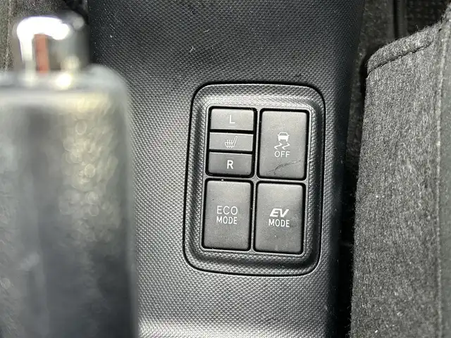 トヨタ アクア G 宮崎県 2015(平27)年 8.5万km ダークバイオレットマイカメタリック (株)IDOMが運営する【じしゃロン宮崎店】の自社ローン対象車両になります。こちらは現金ご利用時の価格です。/自社ローンご希望の方は別途その旨お申付け下さい。//ナビ(NSZT-W64)//TV/CD/DVD/Bluetooth//バックカメラ//前席シートヒーター//クルーズコントロール//純正フロアマット//ドアバイザー//オートライト//ステアリングスイッチ//取扱説明書//保証書