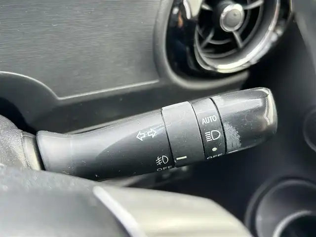 トヨタ アクア G 宮崎県 2015(平27)年 8.5万km ダークバイオレットマイカメタリック (株)IDOMが運営する【じしゃロン宮崎店】の自社ローン対象車両になります。こちらは現金ご利用時の価格です。/自社ローンご希望の方は別途その旨お申付け下さい。//ナビ(NSZT-W64)//TV/CD/DVD/Bluetooth//バックカメラ//前席シートヒーター//クルーズコントロール//純正フロアマット//ドアバイザー//オートライト//ステアリングスイッチ//取扱説明書//保証書