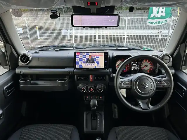 スズキ ジムニー ノマド FC 埼玉県 2025(令7)年 0.2万km 黒 ワンオーナー/スズキセーフティサポート/　・デュアルカメラブレーキサポート（DCBS）/　・車線逸脱警報/　・ハイビームアシスト/　・アダプティブクルーズコントロール/社外9インチメモリナビ（MDV-M911HDF）/　DTV/CD/DVD/BT/AppleCarplay/AndroidAuto//　HDMI/SD/SDREC/バックカメラ/社外16インチアルミ/社外デジタルインナーミラー/前席シートヒーター/ヒルディセントコントロール/トラクションコントロール/アイドリングストップ/ビルトインETC/前後ドライブレコーダー/エンジンスタートボタン/スマートキー/スペアキー/純正LEDヘッドライト/オートライト/純正アルミホイールあり/純正フロアマット