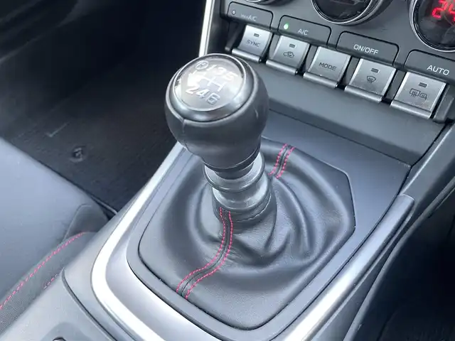 スバル ＢＲＺ R 群馬県 2023(令5)年 0.8万km クリスタルホワイトP ワンオーナー/6F/BLITZ車高調/スバルリヤビークルディテクション/ステアリング連動ヘッドランプ/社外ATOTOディスプレイオーディオ/バックカメラ/ETC/クルーズコントロール/革巻きステアリング/ステアリングスイッチ/LEDヘッドライト/オートライト/社外ドライブレコーダー/社外スマホホルダー/横滑り防止/電動格納ミラー/純正フロアマット/取扱説明書/保証書/スペアキー