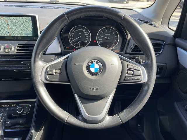 ＢＭＷ ２１８ｉ