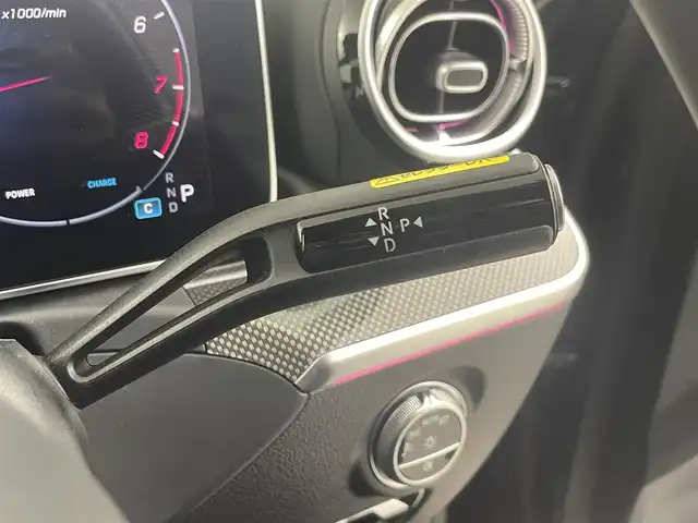 メルセデス・ベンツ Ｍ・ベンツ Ｃ２００ アバンギャルド AMGライン 埼玉県 2023(令5)年 0.6万km 黒 純正ナビ（BT/AM/FM）/フルセグTV/レーダークルーズコントロール/アラウンドビューモニター/横滑り防止装置/レーンキープアシスト/盗難防止装置/コーナーセンサー/前後ドライブレコーダー/ETC/シートヒーター/純正アルミホイール/スマートキー/プッシュスタート