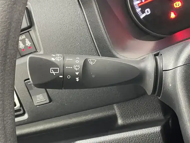 ダイハツ アトレー バン RS 埼玉県 2023(令5)年 1.1万km トニコオレンジメタリック 4WD/スマートアシスト/純正SDナビ/バックカメラ/Bluetooth/ドライブレコーダー/ETC/両側パワースライドドア/アイドリングストップ/レダークルーズコントロール/USB/HDMI/コーナーセンサー/リアヒーター