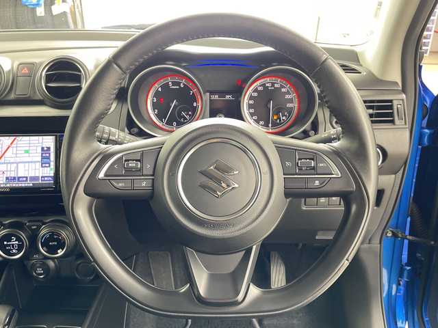 スズキ スイフト XG LTD 道央・札幌 2018(平30)年 4.8万km スピーディーブルーM ・4WD/・社外メモリナビ　フルセグTV/CD/DVD/BT/・アダプティブクルーズコントロール/・シートヒーター/・衝突軽減ブレーキ/・車線逸脱警報/・横滑り防止装置/・前後ドライブレコーダー(SD欠)/・革巻きステアリング/・オートライト/・Fフォグランプ/・プライバシーガラス/・ドアバイザー/・新車時保証書/・取扱説明書/・ナビ取説/・ETC