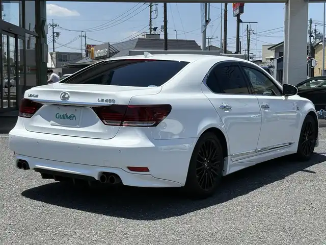 レクサス ＬＳ 460 Fスポーツ Xライン 埼玉県 2015(平27)年 3.7万km ホワイトノーヴァガラスフレーク ・身内内名義変更/・特別仕様車/・TRDアンダーエアロ/・TRDマフラー/・鍛造純正19インチアルミ/・データーシステムRスペックエアサスコントローラー/・ガラスサンルーフ/・純正ナビフルセグTV/・BT DVD　CD（TVキャンセラー付）/・10スピーカー/プレミアムサウンドシステム/・バックカメラ/・DSRC ETC/・赤/黒コンビレザーシート/・シートヒーター/・エアーシート/・ステアリングヒーター/・パドルシフト　/・プリクラッシュ　　ミリ波レーダークルーズコントロール/（全車速追従機能付き）/・電子パーキングブレーキ/・オートホールド/・アルカンターラルーフ/・電動サンシェード/・オートハイビーム/・オートライト/・LEDフォグライト/・ヘットライトクリーナー/・スマートキー×２/・カードキー×１/・プッシュスタート/・パワーバックドア/・BSM/・コーナーセンサー/・保証書/・取説/・ディーラー点検記録複数年有