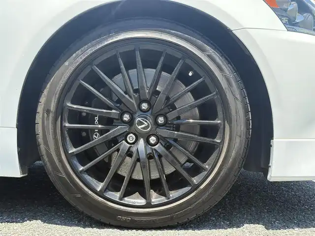 レクサス ＬＳ 460 Fスポーツ Xライン 埼玉県 2015(平27)年 3.7万km ホワイトノーヴァガラスフレーク ・身内内名義変更/・特別仕様車/・TRDアンダーエアロ/・TRDマフラー/・鍛造純正19インチアルミ/・データーシステムRスペックエアサスコントローラー/・ガラスサンルーフ/・純正ナビフルセグTV/・BT DVD　CD（TVキャンセラー付）/・10スピーカー/プレミアムサウンドシステム/・バックカメラ/・DSRC ETC/・赤/黒コンビレザーシート/・シートヒーター/・エアーシート/・ステアリングヒーター/・パドルシフト　/・プリクラッシュ　　ミリ波レーダークルーズコントロール/（全車速追従機能付き）/・電子パーキングブレーキ/・オートホールド/・アルカンターラルーフ/・電動サンシェード/・オートハイビーム/・オートライト/・LEDフォグライト/・ヘットライトクリーナー/・スマートキー×２/・カードキー×１/・プッシュスタート/・パワーバックドア/・BSM/・コーナーセンサー/・保証書/・取説/・ディーラー点検記録複数年有